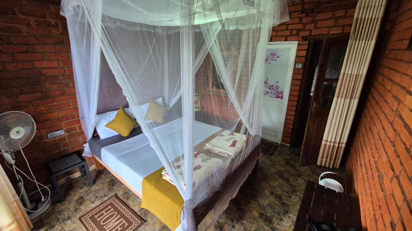 Apurvi Homestay Ella Bagian luar foto