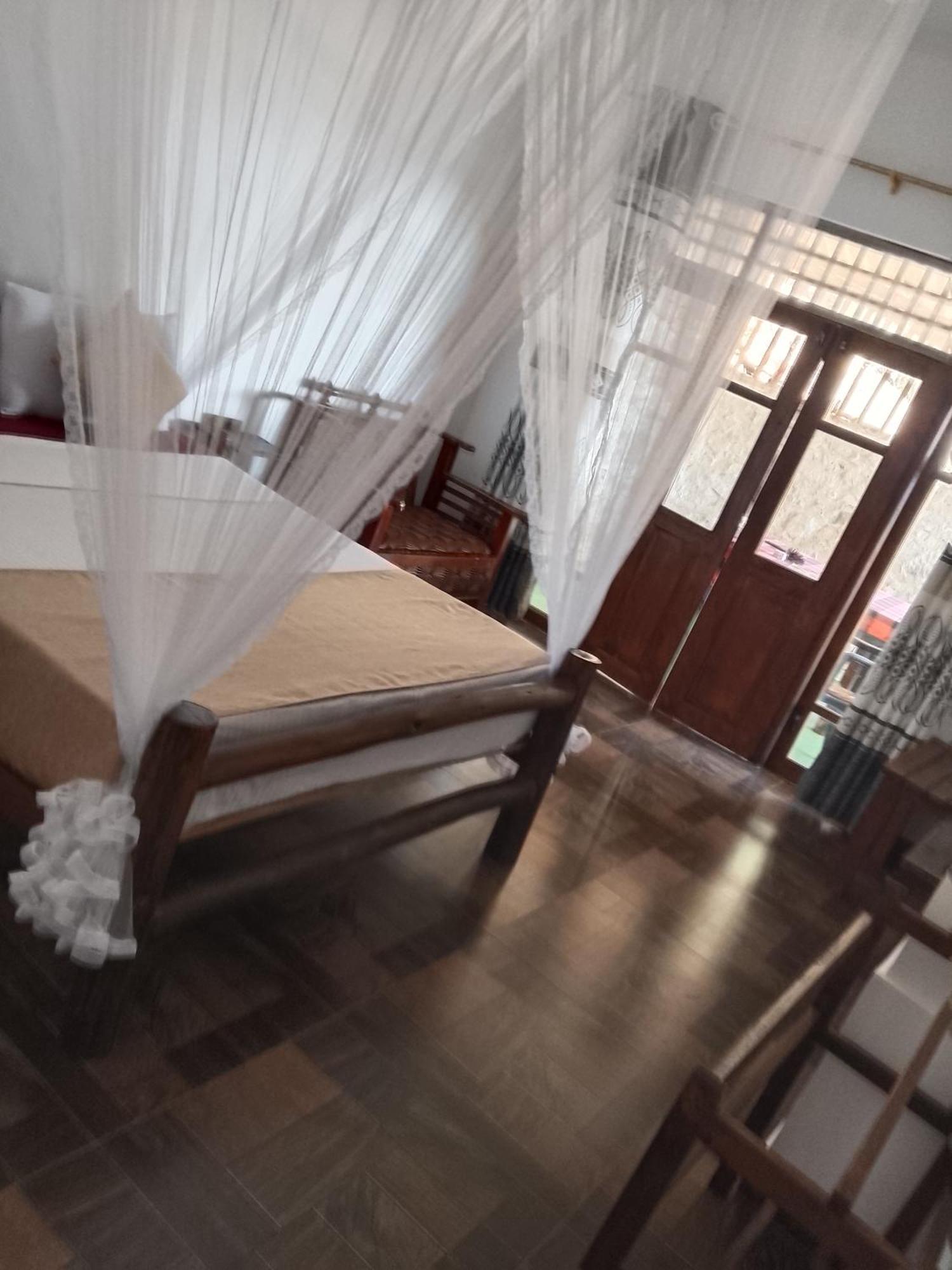 Apurvi Homestay Ella Bagian luar foto
