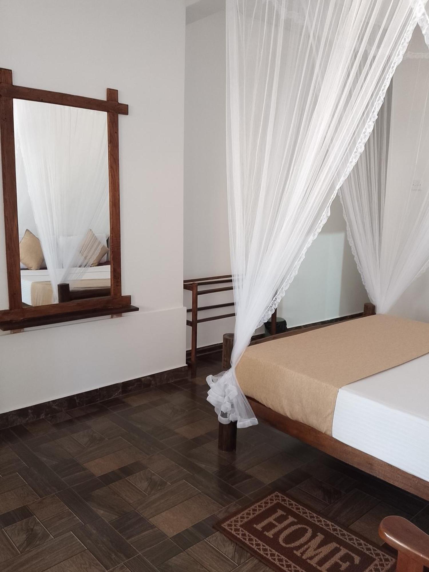 Apurvi Homestay Ella Bagian luar foto