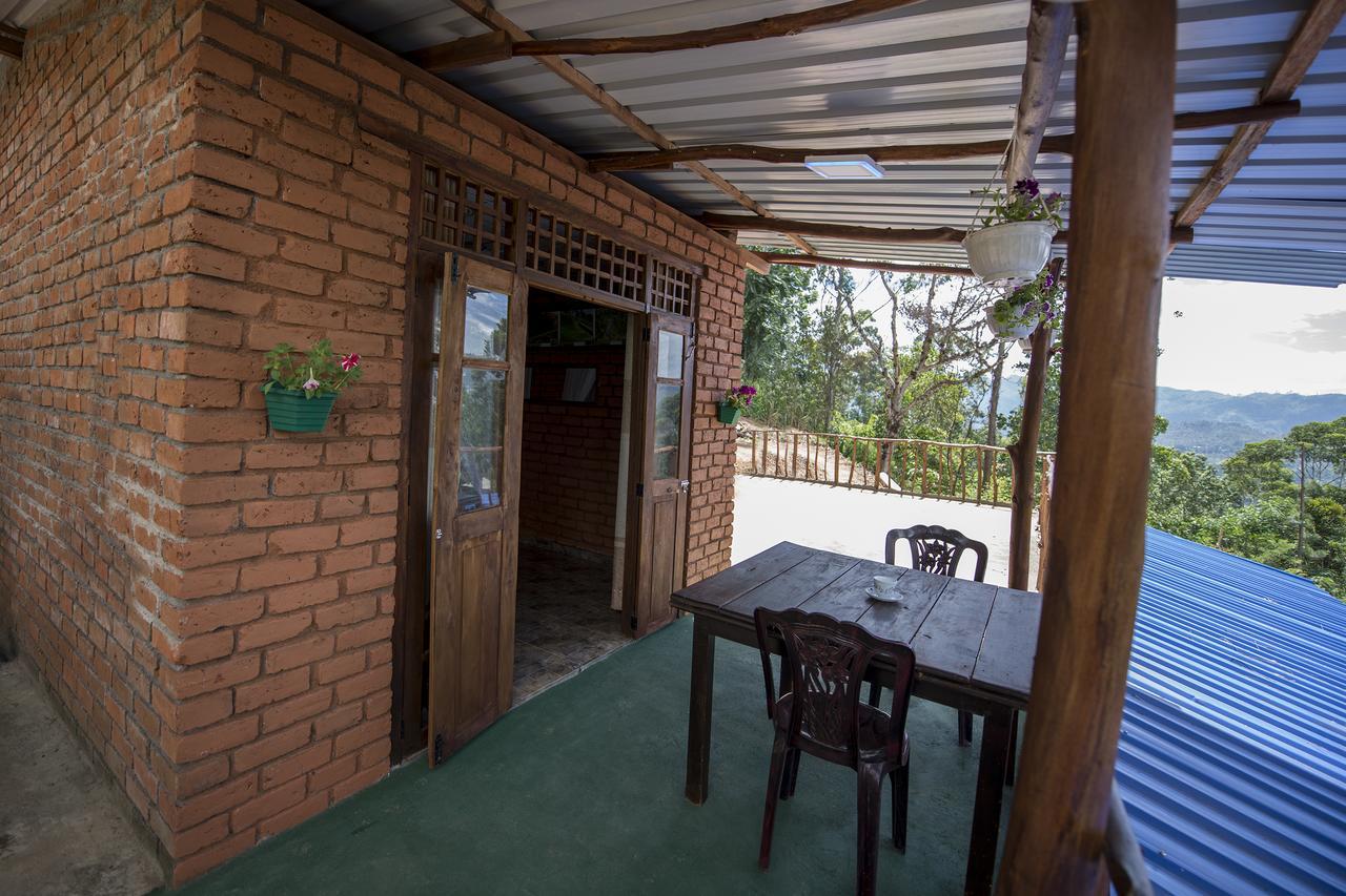 Apurvi Homestay Ella Bagian luar foto